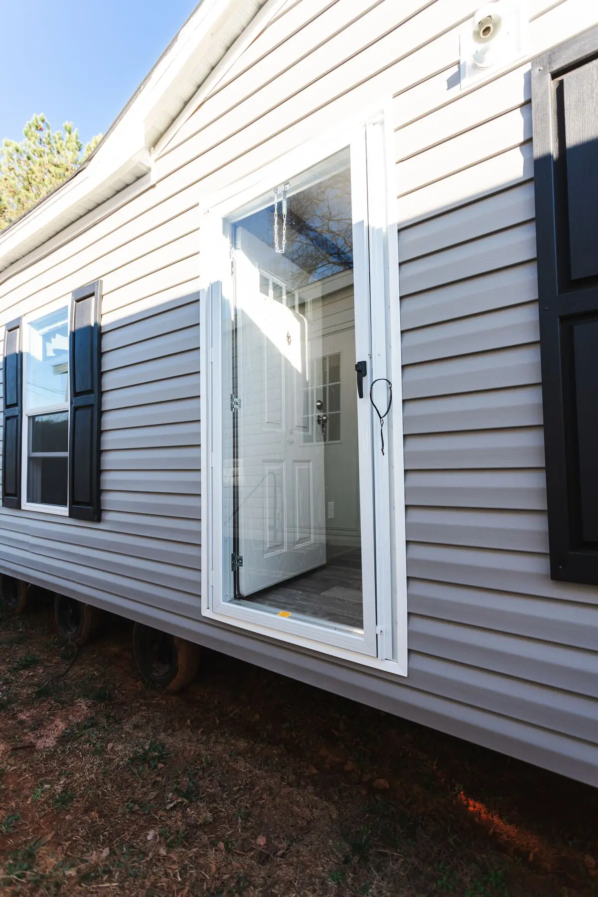 Manufactured home entry door inspection.